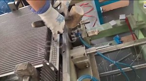 1Pcs Billet Aluminum Fuel Rail Compatible with 1997-2001 Jeep Wrangler/TJ/Cherokee & 1995-2004 Jeep Grand Cherokee 4.0L L6 Gas 96 97 98 99 00 01 02 03 04 (Blue)