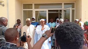 18 shares | KAYES: Aliou Boubacar Diallo président d'honneur de l'ADP Maliba et président de la fondation Maliba vient d'arriver à l'aéroport international de Kayes pour accomplir son devoir civique | Activiste Tv | Facebook