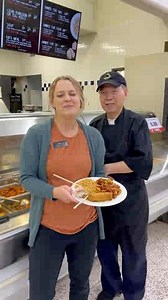 Chef William is cooking up a HOT DEAL for you today! Stop by your Broadway Hy-Vee all week for for a one entree generals chicken meal for just $6.99. You cannot beat this deal! Each meal comes with: 怒 Generals Chicken 怒 Rice or Lo Mein Noodles 怒 Egg Roll or Crab Rangoon 怒 Fortune Cookie | Hy-Vee | Facebook