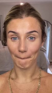 Keep your look locked in place for 16HRs with Translucent Loose Setting Powder Ultra-Blur at Sephora. | Laura Mercier | Facebook