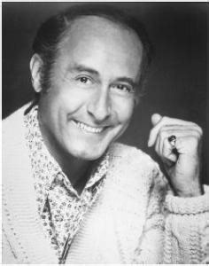 Henry Mancini - Moon River (100th Sessions Version) lyrics