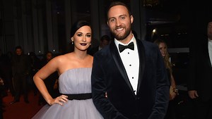 Kacey Musgraves Supports Ruston Kelly With Sweet Shout-Out After Split