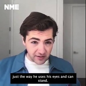 "Tony gets a lot of comfort by touching his nose" – Michael Gandolfini tells us about the many mannerisms he adopted to become Tony Soprano in 'The Many Saints Of Newark' 📺💯 | NME