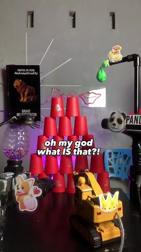 omg what IS that?! 😭😂 #interactivestreamer #interactivechallenge #iansleepstream