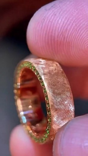 Why is jewelry so moving? | Yue Peng Gold Jewellery