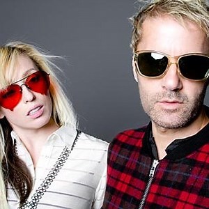 Video: The Ting Tings - "Hang It Up"