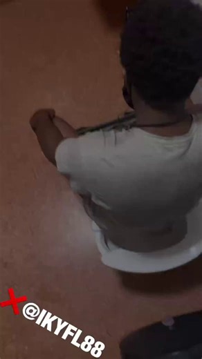Os melhores vídeos de #banheirao no Brasil e internacional tbm.🇺🇸 the best videos of men having sex in the #bathroom 🇪🇸 Los mejores vídeos de hombres teniendo sexo en el #baño✨ https://t.co/yyNDcu3qWf