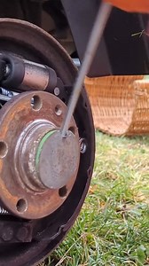 1.2M views · 5K reactions | Broken Wheel Bearing on this Czech Polo #VW #Mechanic #diy #repair | Marius RBE | Facebook