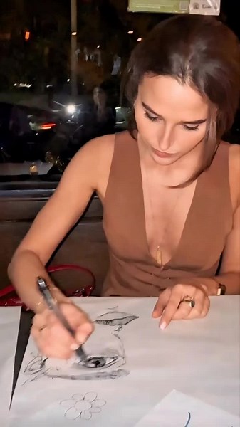 Discover the Artistry of Stephanie Nur