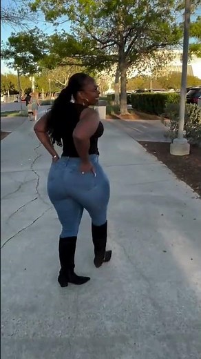 somebody tag her.. im tryna see something.. #jeans #body #bbw #candid