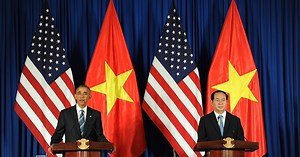 Mỹ dỡ bỏ lệnh cấm vận vũ khí đối với Việt Nam