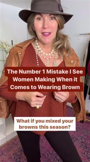 ⚡️THE NUMBER 1️⃣ MISTAKE I SEE WOMEN MAKING WHEN IT COMES TO BROWN IS… Seeing it as BORING! Brown is a rich, earth and gorgeous color, but most women have no idea that it comes in SO MANY beautiful shades! They put brown in a box and never really get to explore how it can uplevel your look. Stop seeing brown as boring and START seeing all the amazing wardrobe possibilities! 🤎🤎🤎 What’s your fave shade of brown? Listen to podcast Ep. 209 to hear more! {Style by Mary Michele} Outfit from @shopst
