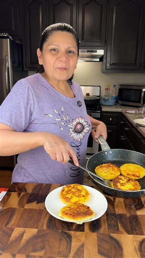 Milagro Reyes on Instagram: "Para los días que no sabes que desayunar prepárate este desayuno express"