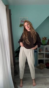 Always vibin’ #redhead #explorepage✨ #explorepage #fit #model #tryon #longhair #mombod #ootd #goals #health #fitfam #instalike #fitspo #foryou #foryoupage #foru #nomakeup #natural #naturalhairdaily #goodvibes #positivity | Eliza Splv