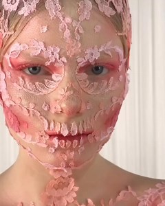 #beautyinspi from @skulltressmasterclass • Vanessa was inspired by the works of Alexander Mcqueen and Pat Mcgrath when creating this lace applique skull for Tush Magazine in 2018 #skull #lace #creativemakeup #mua #learnmakeup #avantgardebeauty #avantgardemakeup #mua #creativebeauty #beautyart | Imiragemagazine