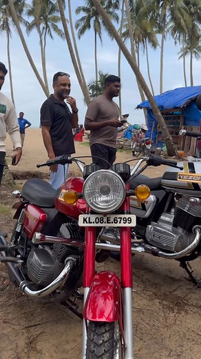Yezdi lovers @ oho beach , vintage motor cycle club #yezdiforever #yezdi #bike #motorcycle #ohobeach | Rajeeblal Lal