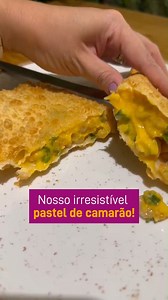 Nosso irresistível pastel de camarão é recheado generosamente com camarões suculentos e temperos especiais.戀寧 É impossível resistir a essa combinação perfeita de explosão de sabores. Venha provar nosso pastel, estamos esperando por você! 殺 Estamos abertos de: ️ Segunda a sexta, 08h às 18h. ️ Sábado, 08h às 13h. . . #pasteldecamarao #sabordomar #pastel #camarao #pastelgyn #pastelgoiania #empadinhadanenen | Empadinha da Nenen | Facebook