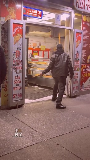 39K views · 163 reactions | #NYShitty; When they try to charge you $1.50 for the slice but the sign outside says $.99 類廊.. anyways, who needs the when you can keep the stick thing and make your own?  Via @ontodaysnewyorkshitty for more! | The Myxs | Facebook