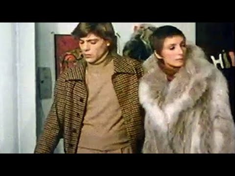 07 IL FAUNO DI MARMO woman in fur coat