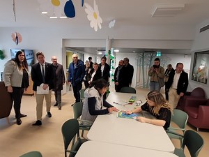 Près de Bordeaux : inauguration d’un foyer d’accueil médicalisé pour des personnes atteintes d’Alzheimer avant 60 ans