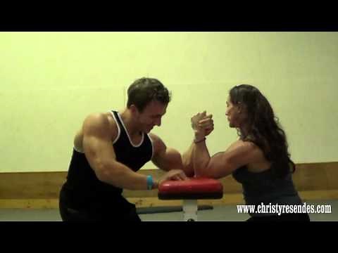 Male Bodybuilder vs. Female Bodybuilder