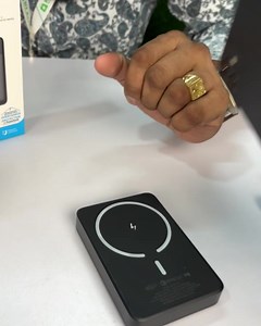 Moxx Wireless Magnetic Powerbank 10000mah | HT Bazar | Facebook