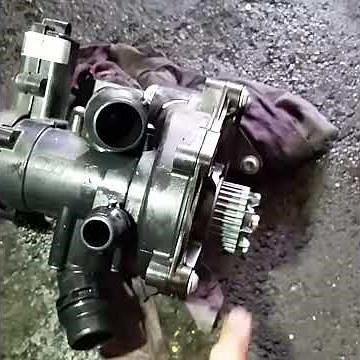 Audi A4 2014 Waterpump replacement Part1