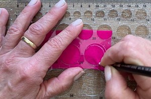 The Simplest Ways to Cut Out Felt Circles - Sew a Softie