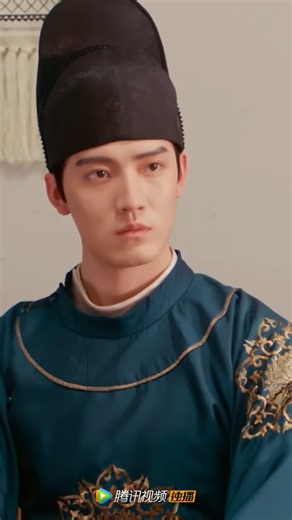 She forgot her fiance was in her room when taking a bath!🙈🔥#shorts #chinesedrama #cdrama | 爽剧热播 hot drama