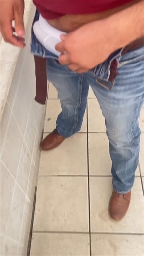 RT @Machoscuu: “Sácame la leche rápido que tengo que ir por mi niño al kinder y apenas llego” eso me dijo este papi 😈