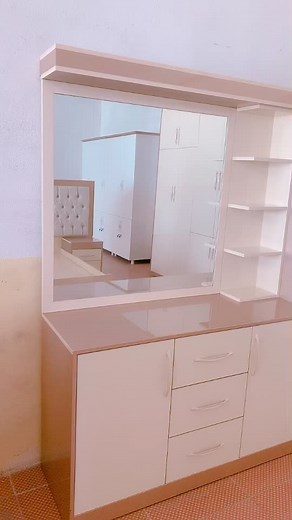 Stylish Modern Bedroom Furniture Showcase