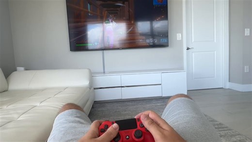 My cute stepsister interrupts my gaming session! 😉See the full video!https://t.co/B3Mi4yBt2t