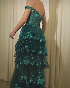 Its prom season!! #waisttrainers #waisttraining #postsurgical #postsurgeryrecovery #prom #nightgown #buttliftleggings #buttlifters #buttlifting #bridemakeup #bridesmaid #bridesmaidhair #bridesmaids #weddings #motherofthebridegown #wedding #quinceaños | TOP IMAGE | Facebook