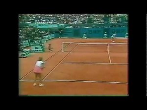 Chris Evert Lloyd vs Martina Navratilova 1986 French Open 2/4