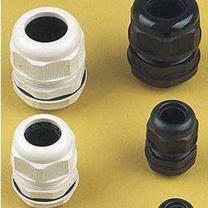 [Hot Item] Top Quality IP68 Waterproof Plastic Quick-Connect Cable Glands with Locknuts