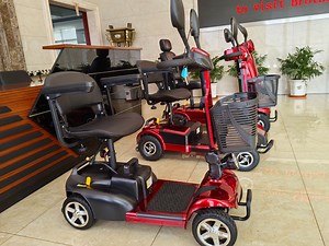 [Hot Item] 6-8h Senior Travel Scooter Hand Foldable Mobility Scooters and Wheelchairs