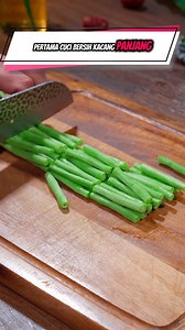 14K views · 168 reactions | Cuma Tumis Terong Buncis, Tapi Rasanya Lebih Enak dari Masakan Mahal! #terong #reels #resepsimple #resep #memasak #fypシ #belajarmemasak #resepdapur #reseplezat | Resep Abah Oke | Facebook