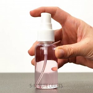 5-Minute Crafts on Instagram: "Everyday uses for syringes that you didn’t know about! Hacks that will change your life!  #5minutecrafts #5mincrafts #DIY #crafts #hack #hacks #lifehack #syringe"