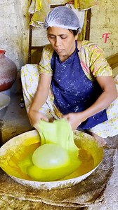 9K views | Quick & Authentic Indian Street Food Delight: Fast-Prep Snack Cooked on a Hot Stone! Join the Culinary Adventure and Share Your Favorite Street Food Recipes in the Comments. 菱 #IndianStreetFood #QuickSnack #CulinaryAdventure | Tips & Tricks | Facebook