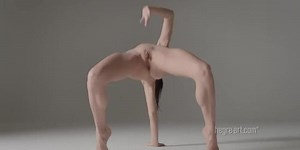 MAGDALENA - NUDE ANTI GRAVITY YOGA