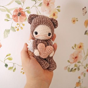 Câlinours, kleiner Valentinstagsbär - Amigurumi-Häkelanleitung FR/EN - Etsy.de