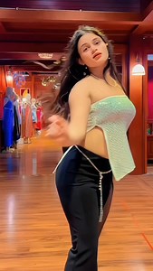 131K views · 33K reactions | Bhojpuri Mode on  #Pratibhasahu #explore #viral #dance #competition | Pratibha Sahu Poi | Facebook