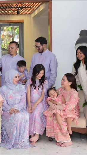 Lebaran Raffi Nagita Bersama Keluarga Besar