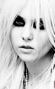 Witches Burn - The Pretty Reckless - LETRAS.MUS.BR