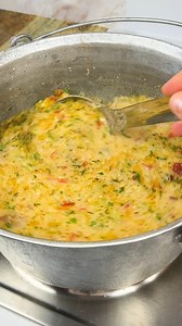 Ciorba de pastai cu slanina si smantana in doar 30 de minute Reteta 🌺ceapa 🌺morcovi 🌺telina 🌺patrunjel 🌺ardei 🌺sare piper 🌺cimbru 🌺sos de rosii 🌺apa 🌺pastai 🌺usturoi 🌺200 gr smantana 🌺slanina | Ella Cooking