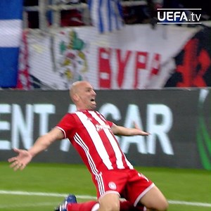 🇦🇷 Esteban "Cuchu" Cambiasso powering in 👊 #HBD || #UEL | UEFA Europa League
