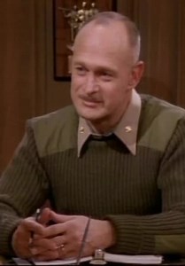Major Dad S04:E13 - Night School