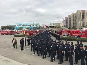 Cocktail Swizzling Hot Tub Bear | Fireworks Shows: OC Today
