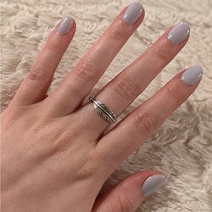 James Avery - RETIRED Feather Ring