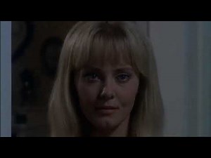 Lust for a Vampire (1971)